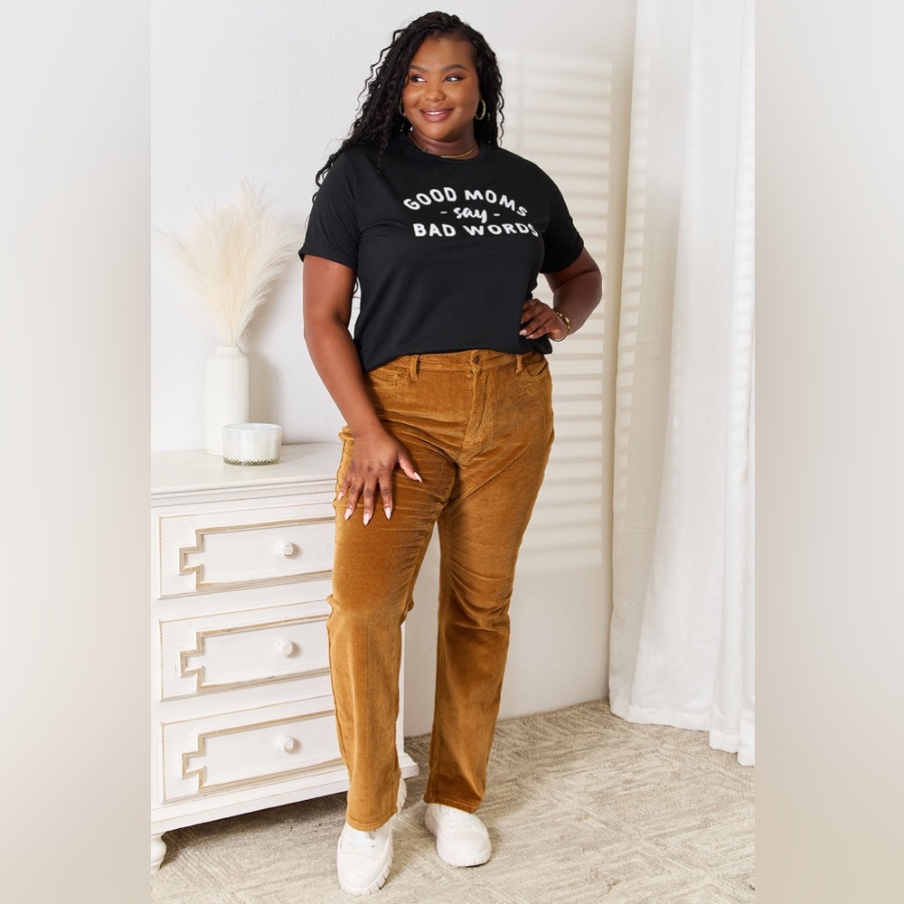 GOOD MOMS SAY BAD WORDS Graphic Tee - Picture 4 of 8